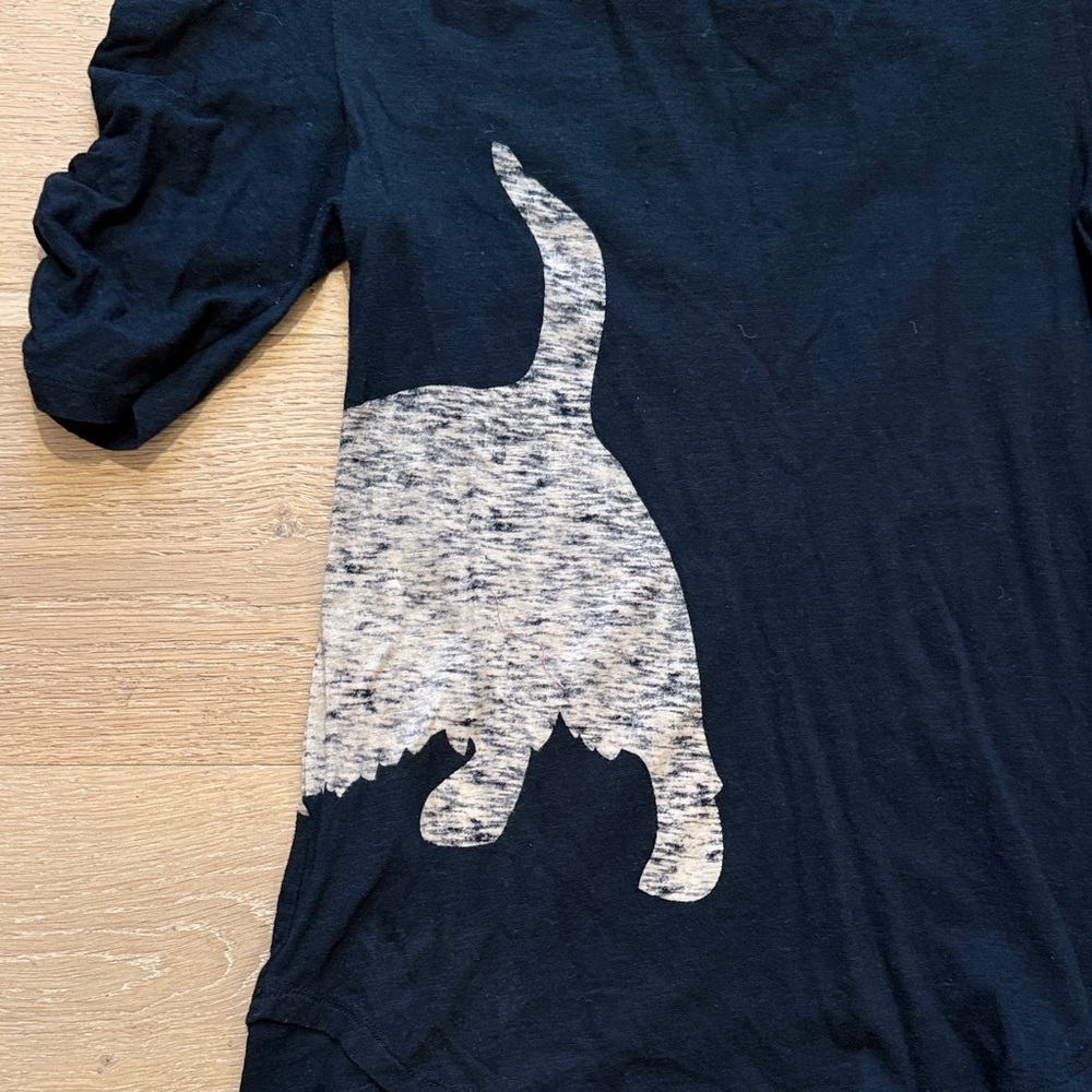 Anthropologie Black Short-Sleeve Tee with Heather Gray Dog Silhouette size S - Picture 11 of 14